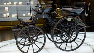 1886-1892 Daimler Motorized Carriage