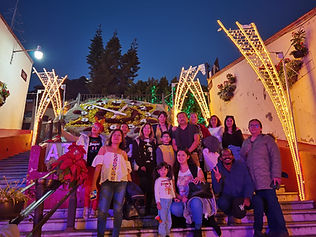 somos especialistas en tours para familias y grupos_