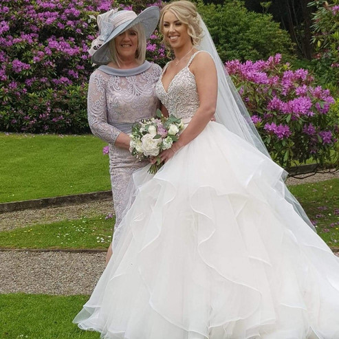 Mrs Dawn Cunningham & her daughter Leah