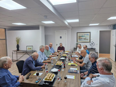 Reunião na ACE destaca presença do senador Esperidião Amin