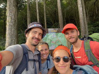 Selfie de nous 4 après la descente du Bloc à Cilaos