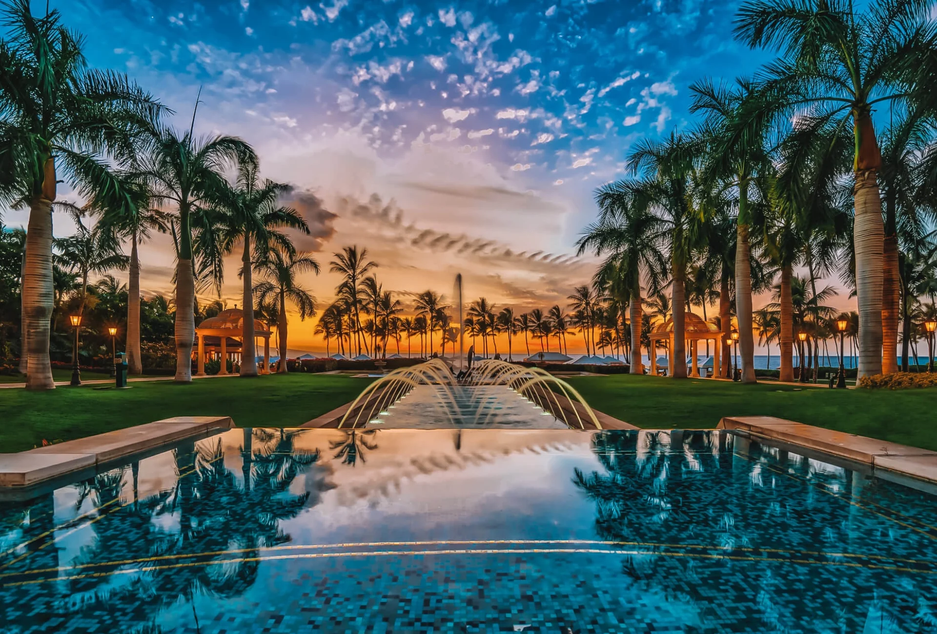 Grand_Wailea_Fountain_copyret_(1)_176-filtered_0.webp