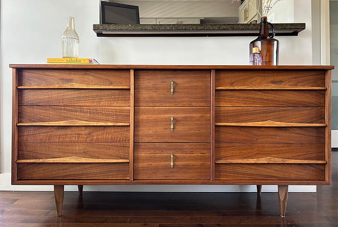 WhatsApp Image 2025-10-29 at 11.07_edited.png