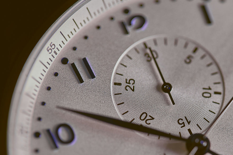 A clock counting down with the ZKasino logo next to it, signifying the limited 72-hour window for investors to claim their ETH refund.