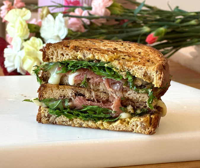 Croque monsieur brie et jambon de parme