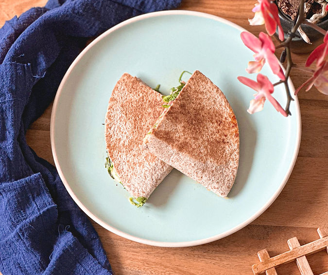 Piadina à la mozzarella et à la bresaola 