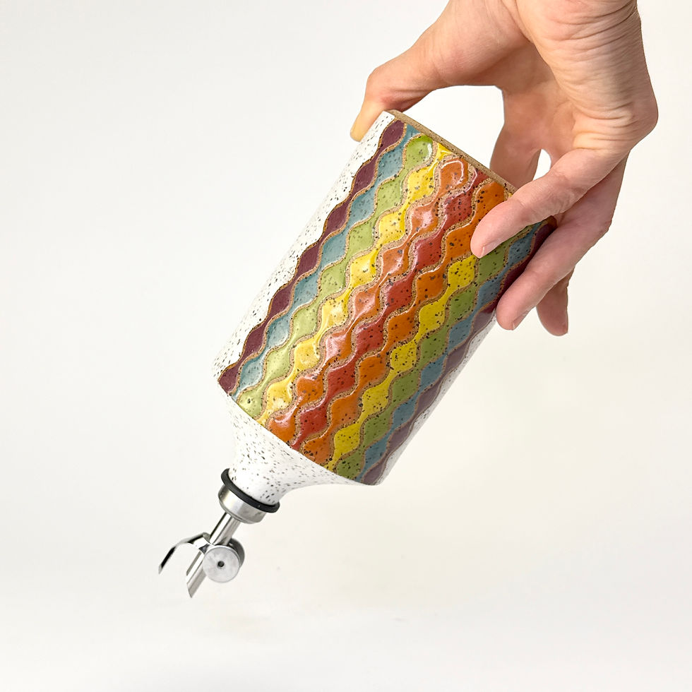 Thumbnail: Oil Pourer - Rainbow Wiggle