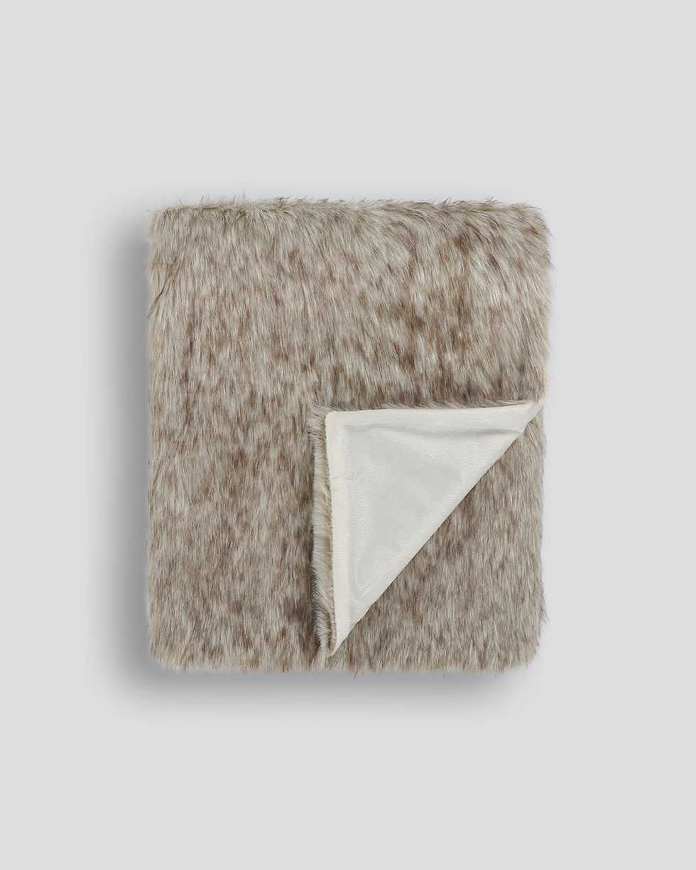 Ollo Everleigh Faux Fur Throw