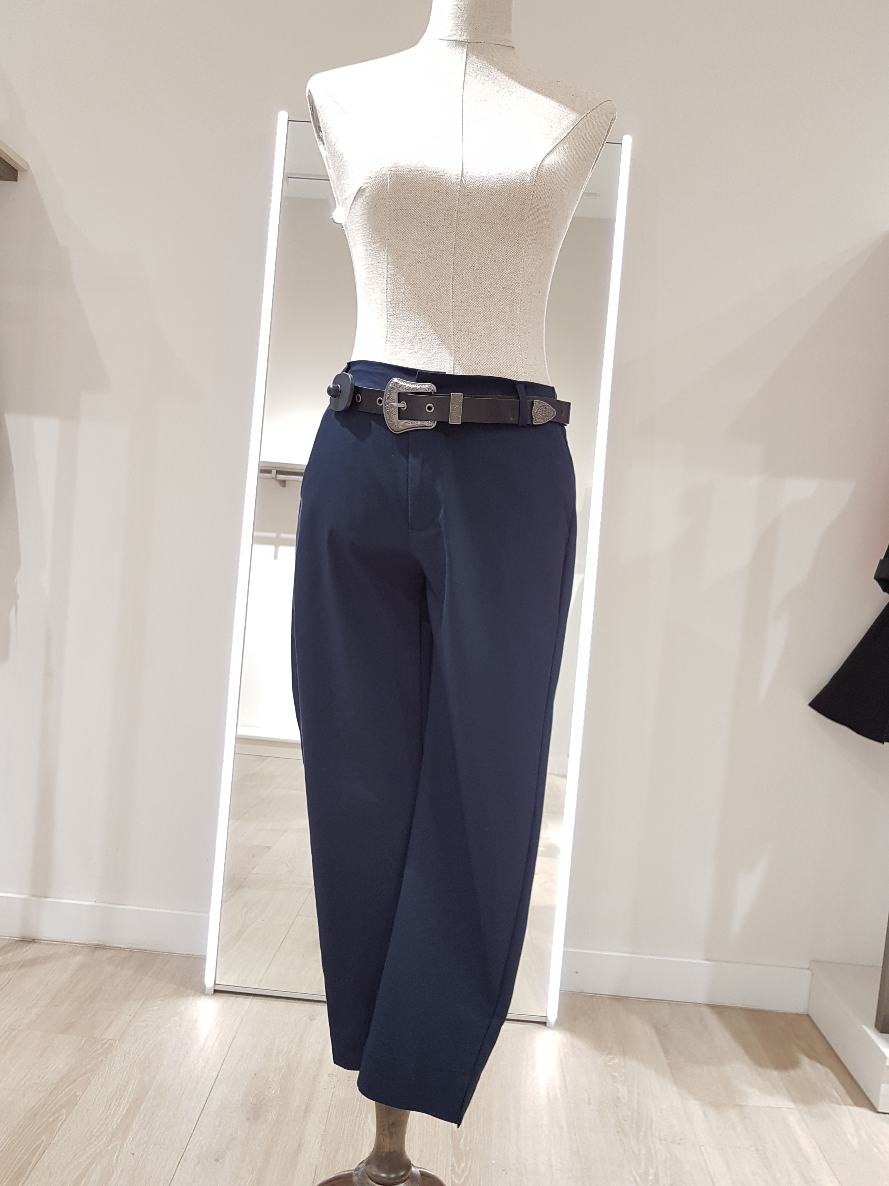 Pantalón ejecutiva azul marino