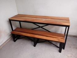 Mesa/Aparador e Banco