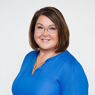 Angie Joens headshot final -1.jpg