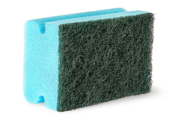 The ideal bathroom buddy - natural sponge vs. artificial sponge comparison
