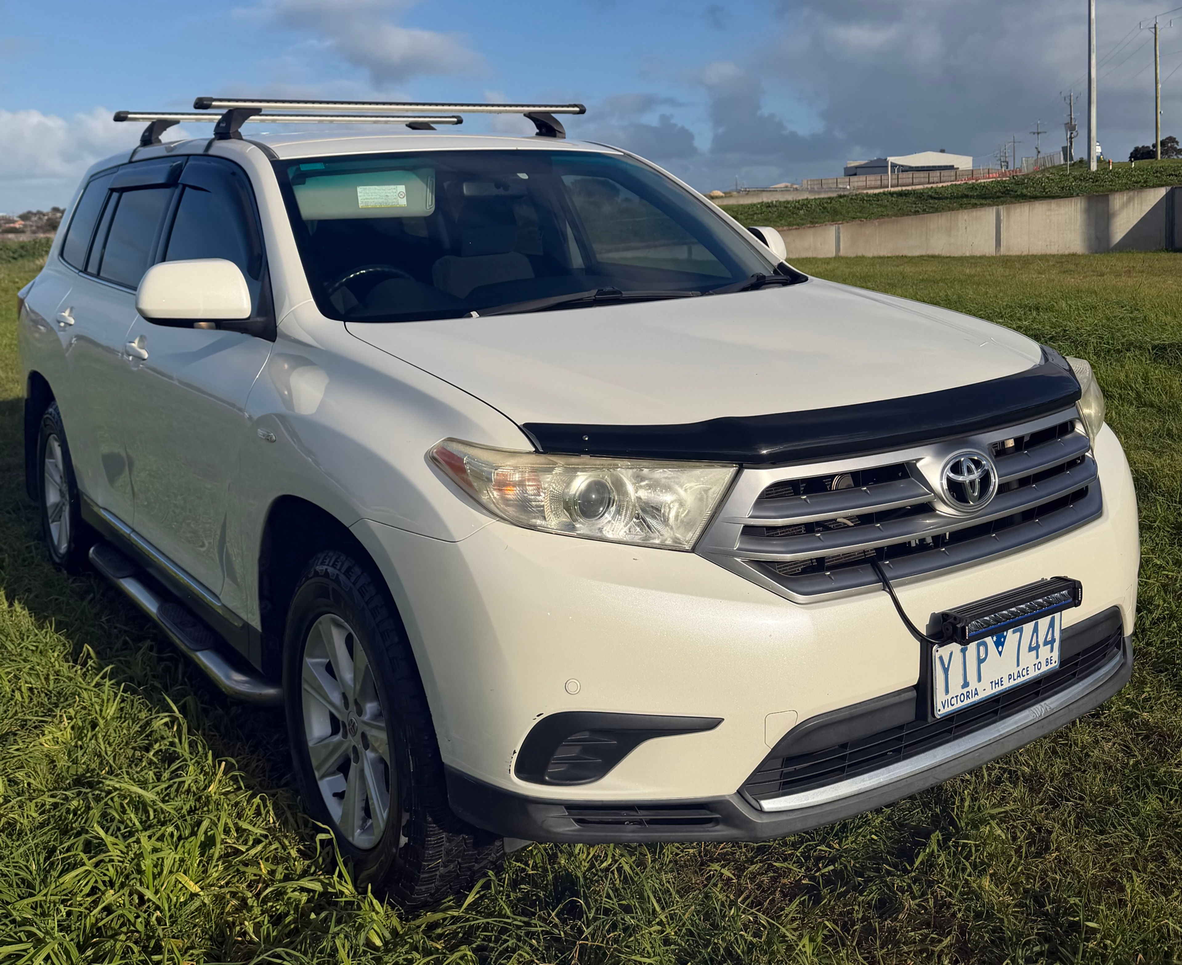 TOYOTA KLUGER KX-R