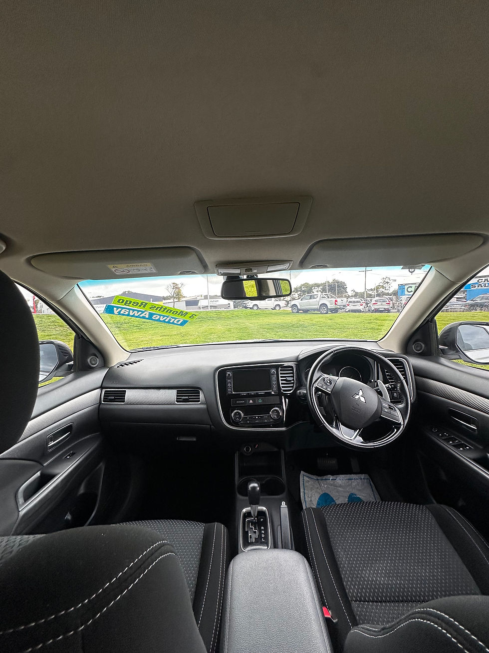 Thumbnail: MITSUBISHI OUTLANDER XLS