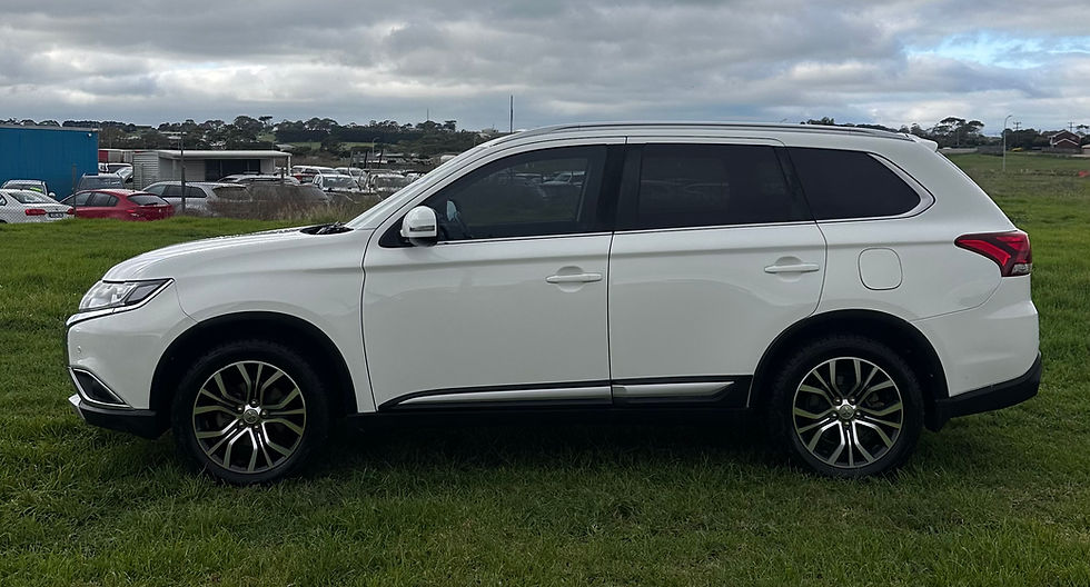 Thumbnail: MITSUBISHI OUTLANDER XLS