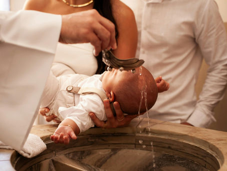 Baptême enfant cérémonie religieuse