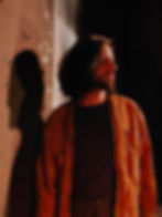 Ian Ramil estreia temporada no Teatro dos Vampiros com convidados especiais