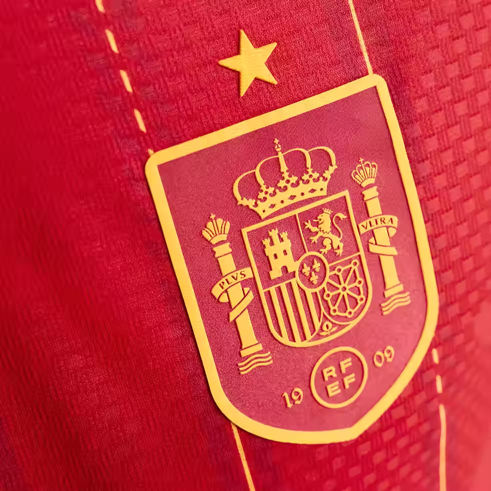 Miniatura: CAMISA I ESPANHA 26 VERSÃO DO JOGADOR