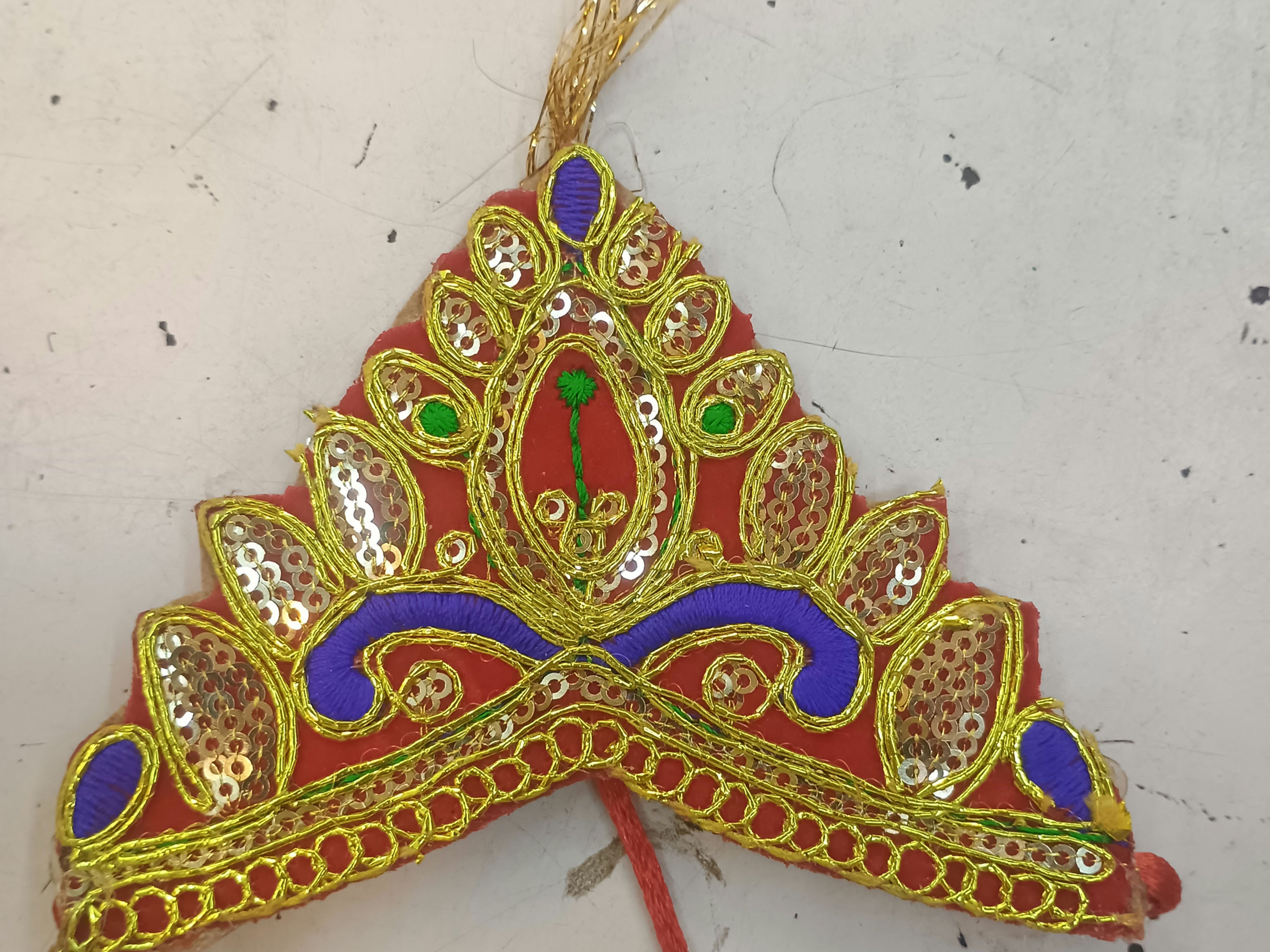 Dulhan Mukut – The Regal Bridal Crown for Weddings
A Dulhan Mukut