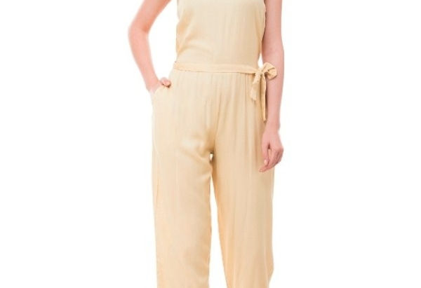 HOW TO WEAR A JUMPSUIT LIKE A STYLE EXPERT