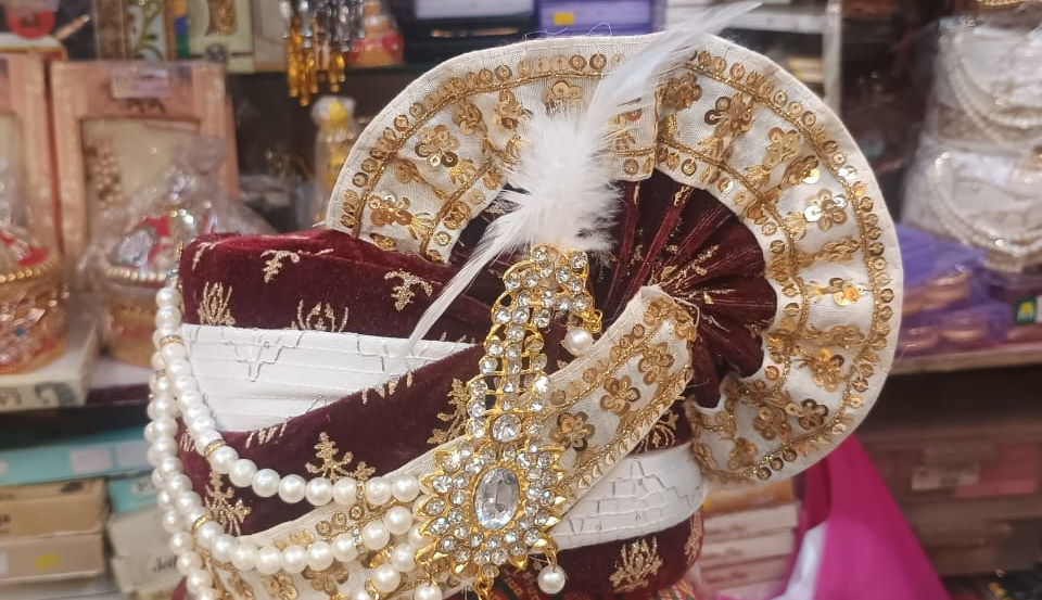 Wedding Safa – Traditional Elegance for the Modern Groom  Step into roya