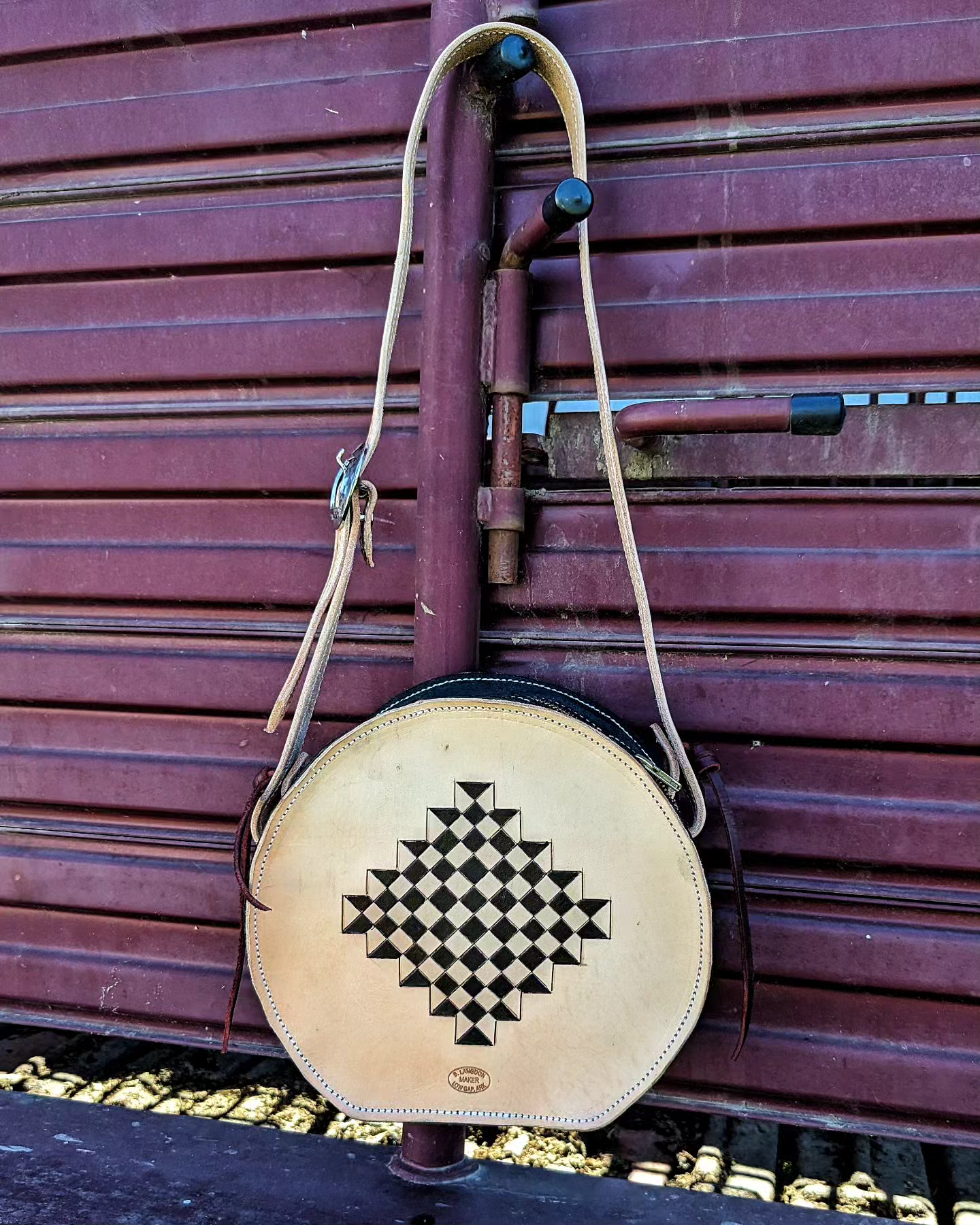 Checkered round purse