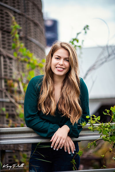 Des Moines Senior Photographer, Urbandale Senior Photographer, Senior Photographer, senior photographer near me, waukee senior photographer, ankeny senior photographer, johnston senior photographer