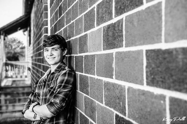 Des Moines Senior Photographer, Urbandale Senior Photographer, Senior Photographer, senior photographer near me, waukee senior photographer, ankeny senior photographer, johnston senior photographer