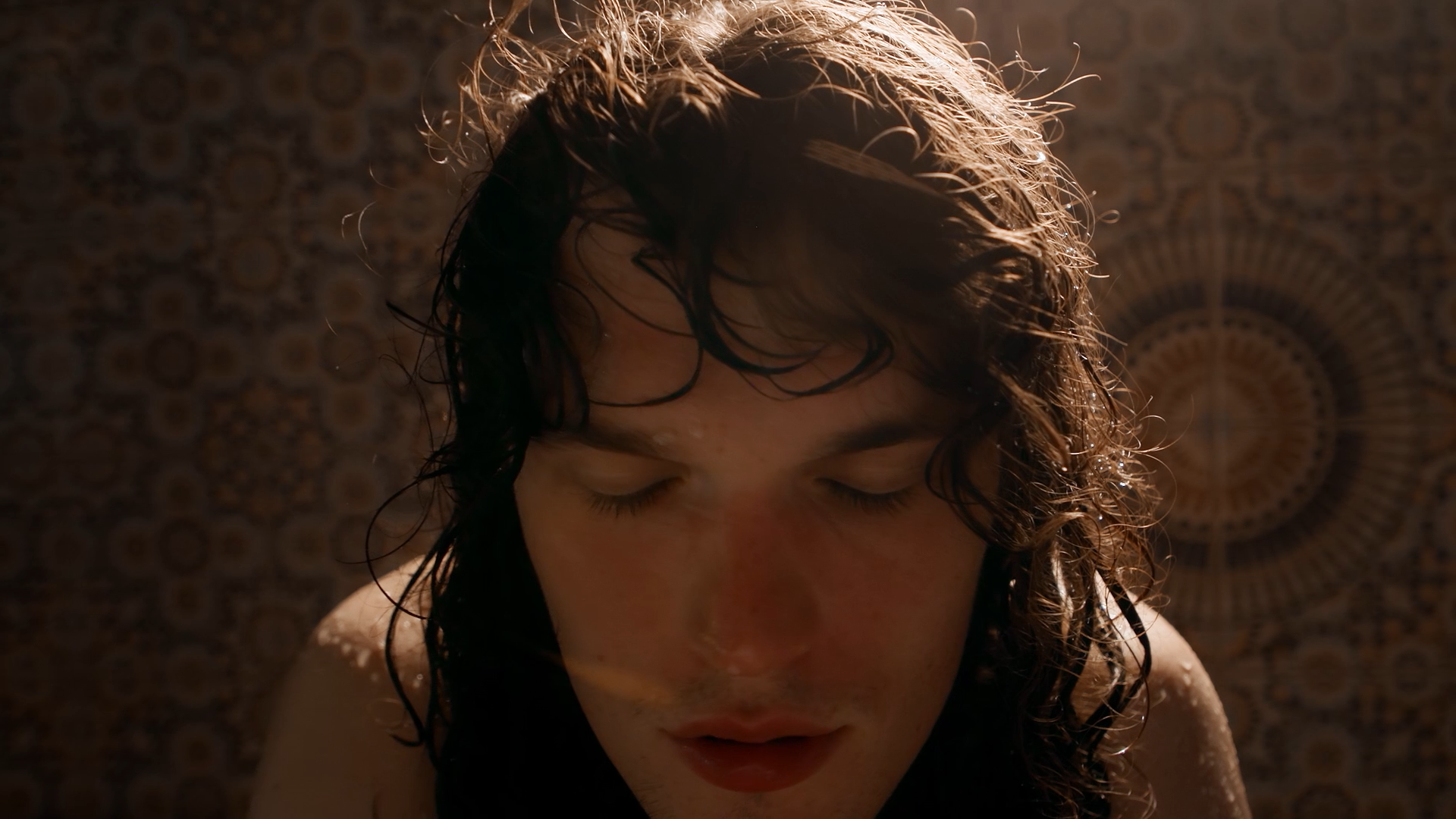 A visitor closes his eyes and rejuvenates on the Sauna Channel at Sauna van Egmond in the Netherlands.