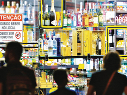 Nova lei define horários de funcionamento das distribuidoras de bebidas em Senador Canedo