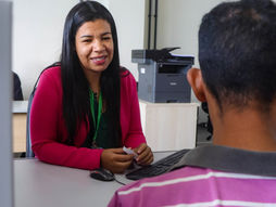 Senador Canedo inicia a semana com quase 1.200 vagas de emprego disponíveis