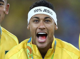 Convocação acontece nesta segunda (18) e campanha por Neymar explode na internet