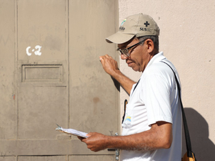 Mutirão de combate à dengue mobiliza moradores na região da Morada do Morro 