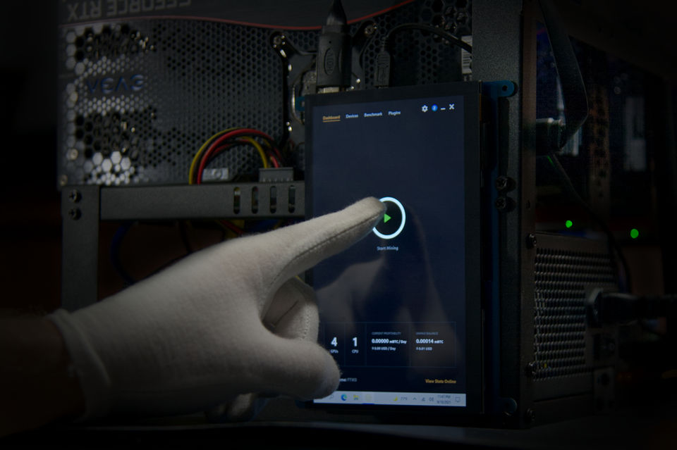Push-to-start GPU servers with touchscreens