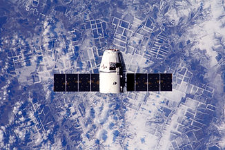 Satélite sobre a Terra