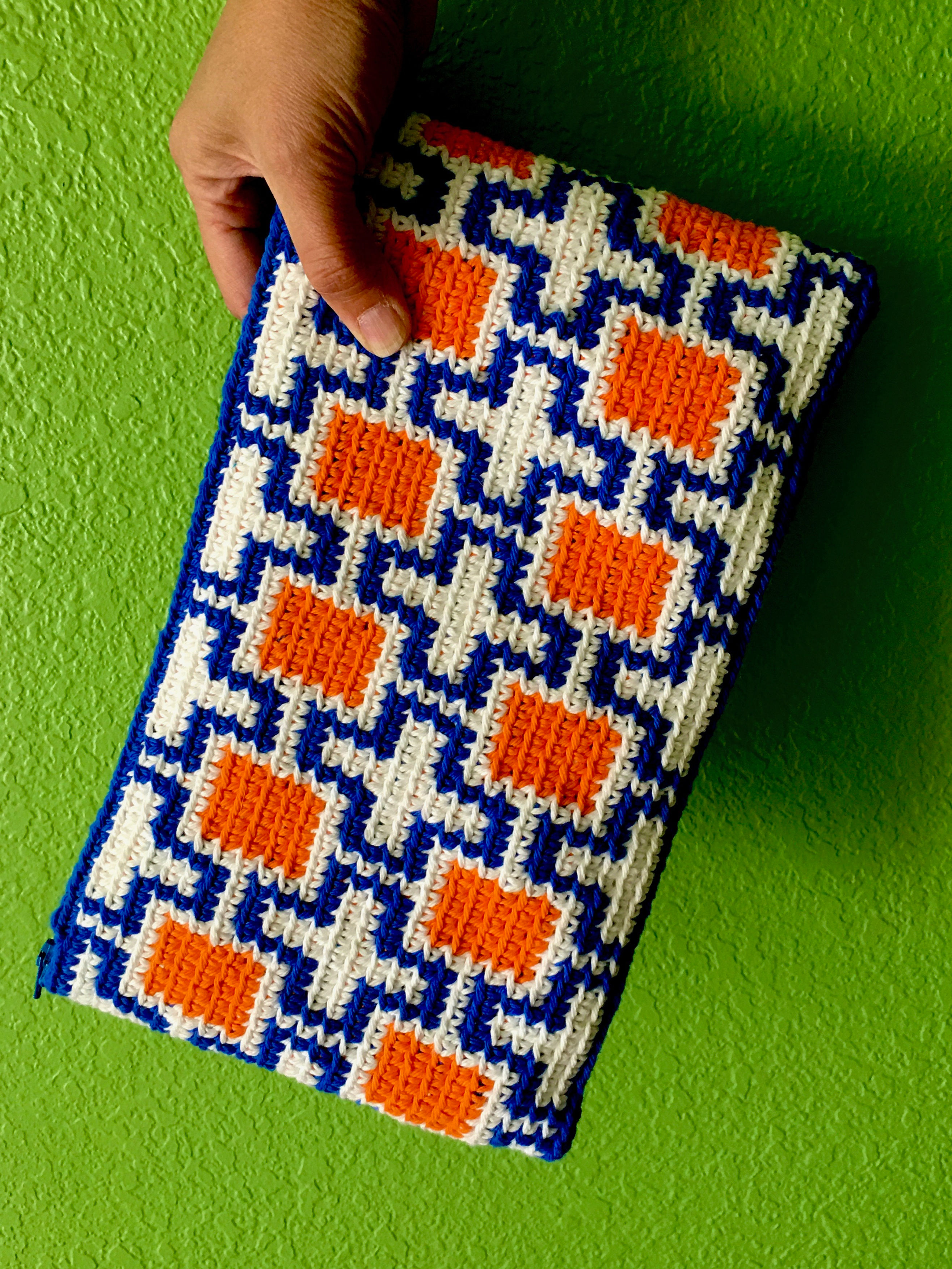 Square Circuit Crochet Tapestry Pouch Pattern