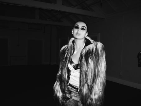 "Music, Fashion, Film": já está disponível o novo álbum de Charli XCX (e há lhe chame "obra-prima)