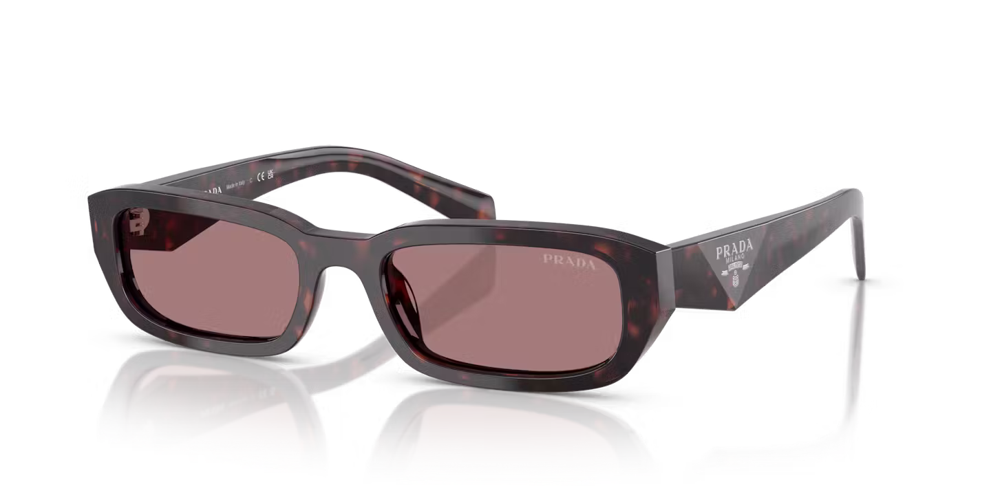 Prada via GrandOptical (370€)