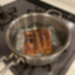 冷凍うなぎを湯煎で温める画像