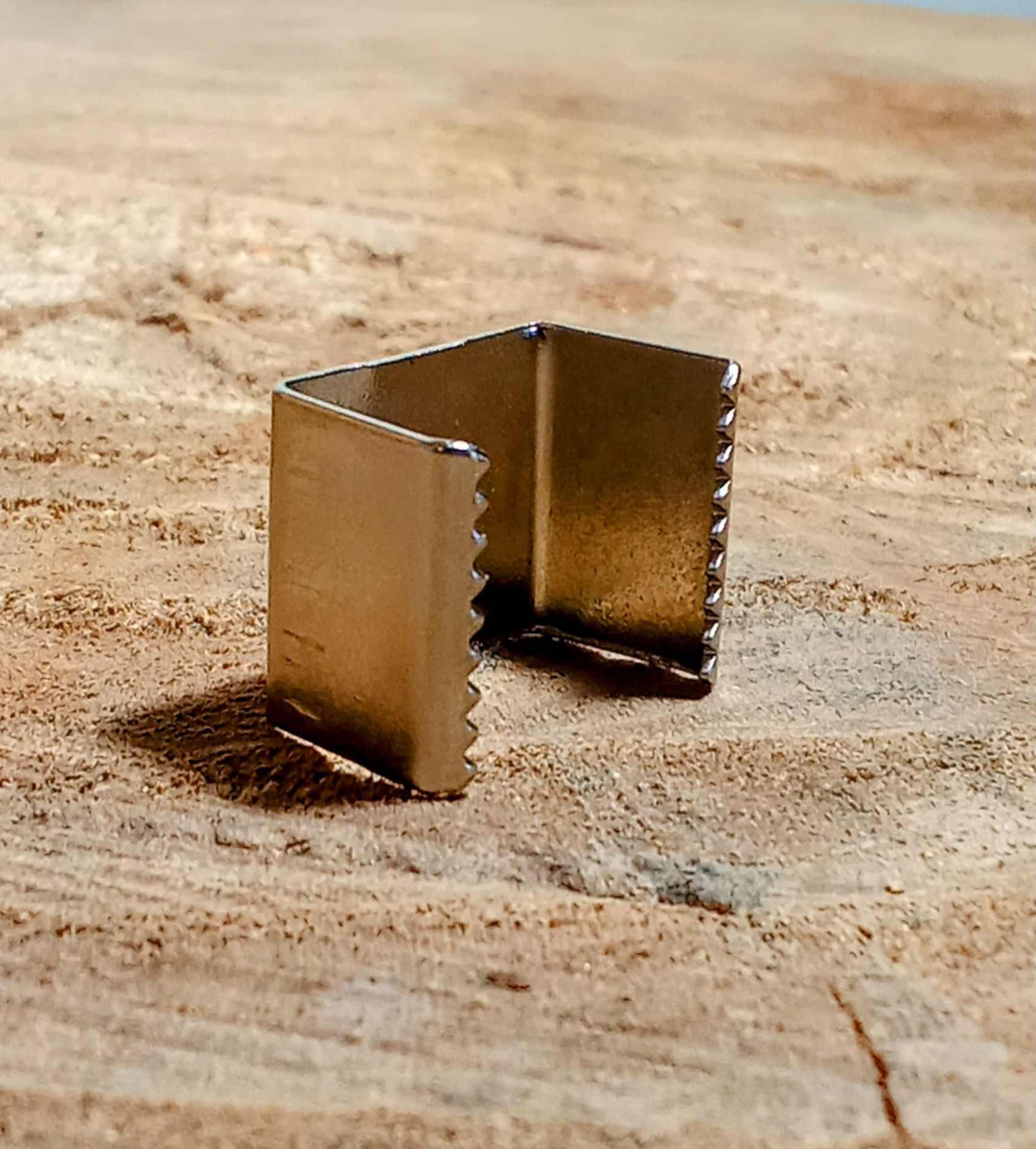 1000 Chapinhas/Garrinhas Dentadas 15mm Para Cordão