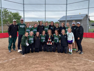 Shamrock Softball wins Sacred Heart Tournament, Splits with Leslie