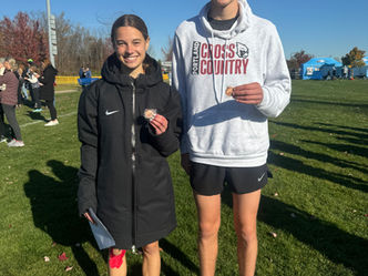 Wezensky and Moore qualify for Cross Country States