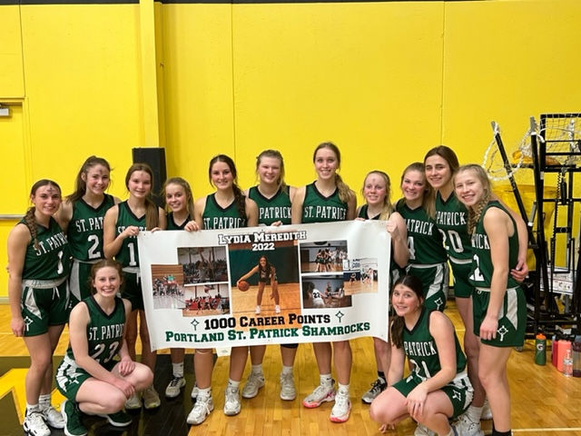 Lady Shamrocks roll over Lansing Christian to advance to District Finals