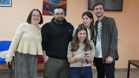 ვალენტინობის დღე ქართულ-ამერიკულ სკოლაში