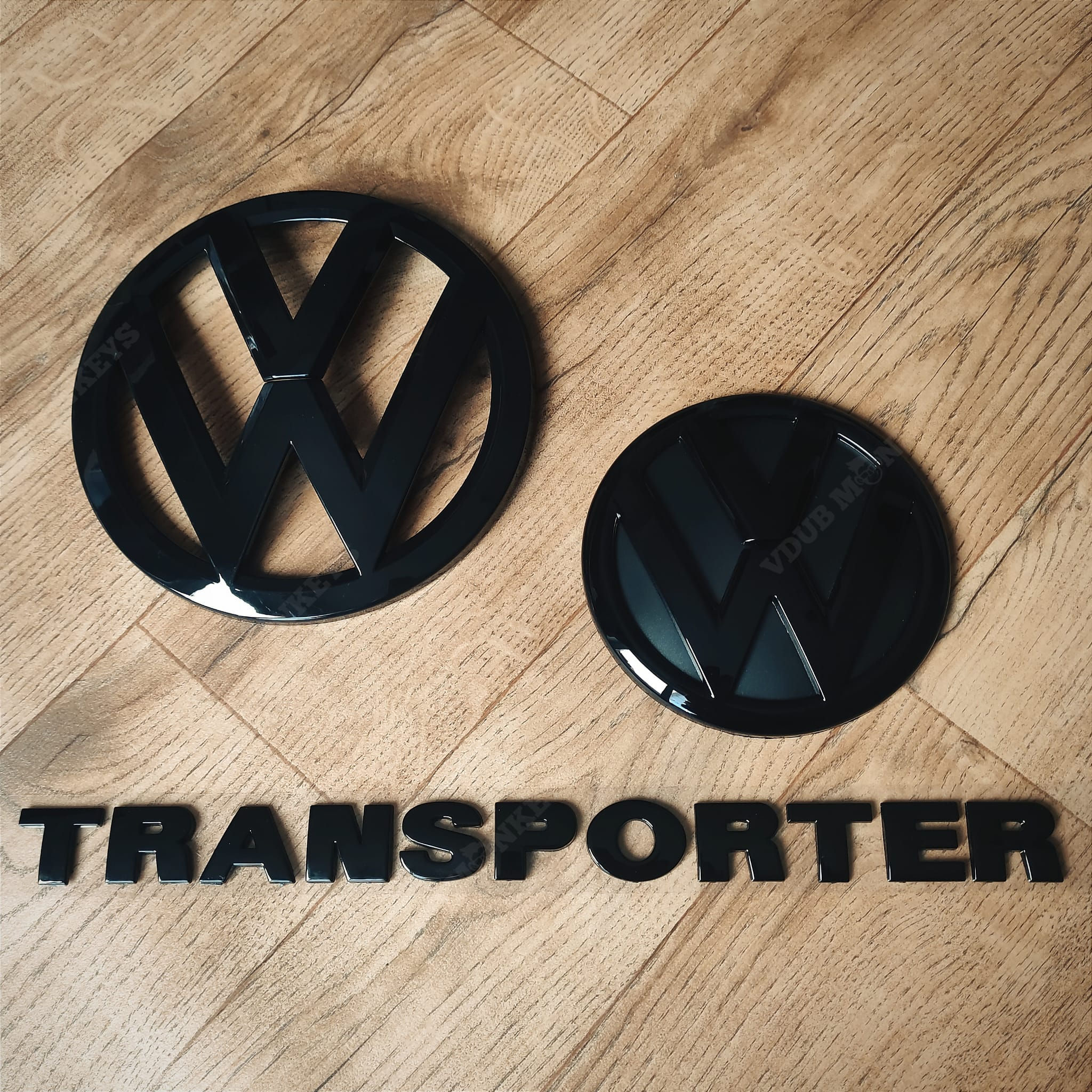 VW T6 GLOSS BLACK FRONT REAR AND TRANSPORTER BADGE