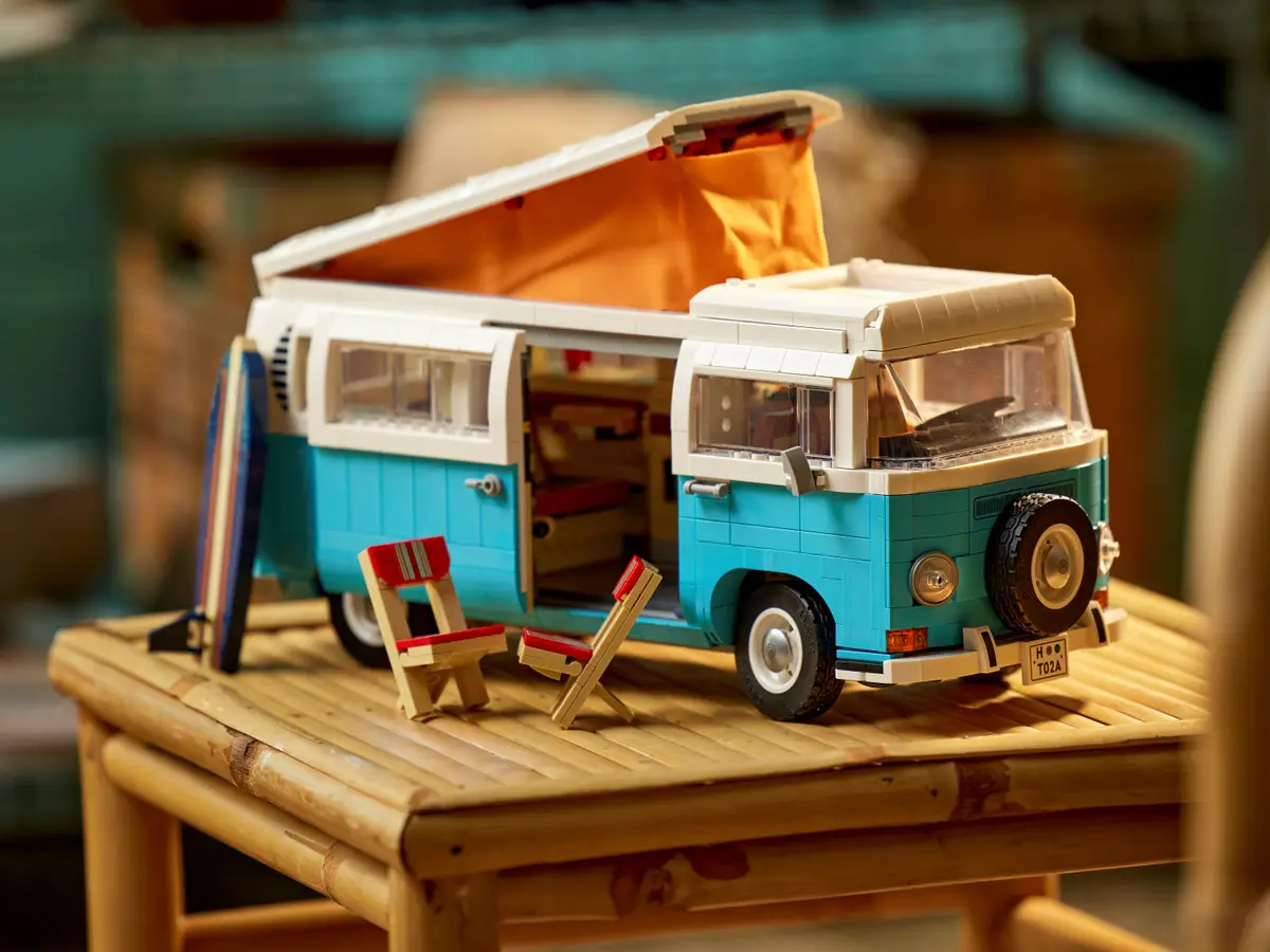 LEGO VOLKSWAGEN VW T2 CAMPER VAN 10297 The VDUB Monkeys
