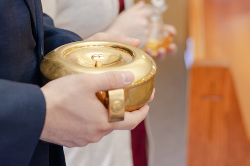 Hands holding a bowl