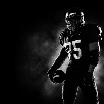 The Quarterback (M/F)