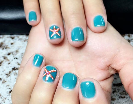 GEL polish with Starfish design.jpg.jpg
