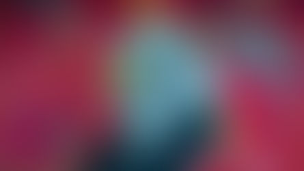 Grafiti artístico en colores vibrantes de Albert Einstein, autor de una de las frases de marketing del artículo